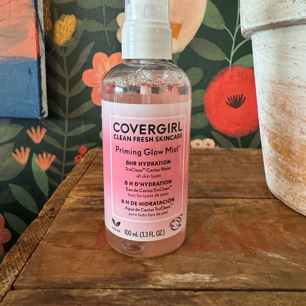 COVERGIRL Clean Fresh Skincare Priming Glow Mist - Soft Pink